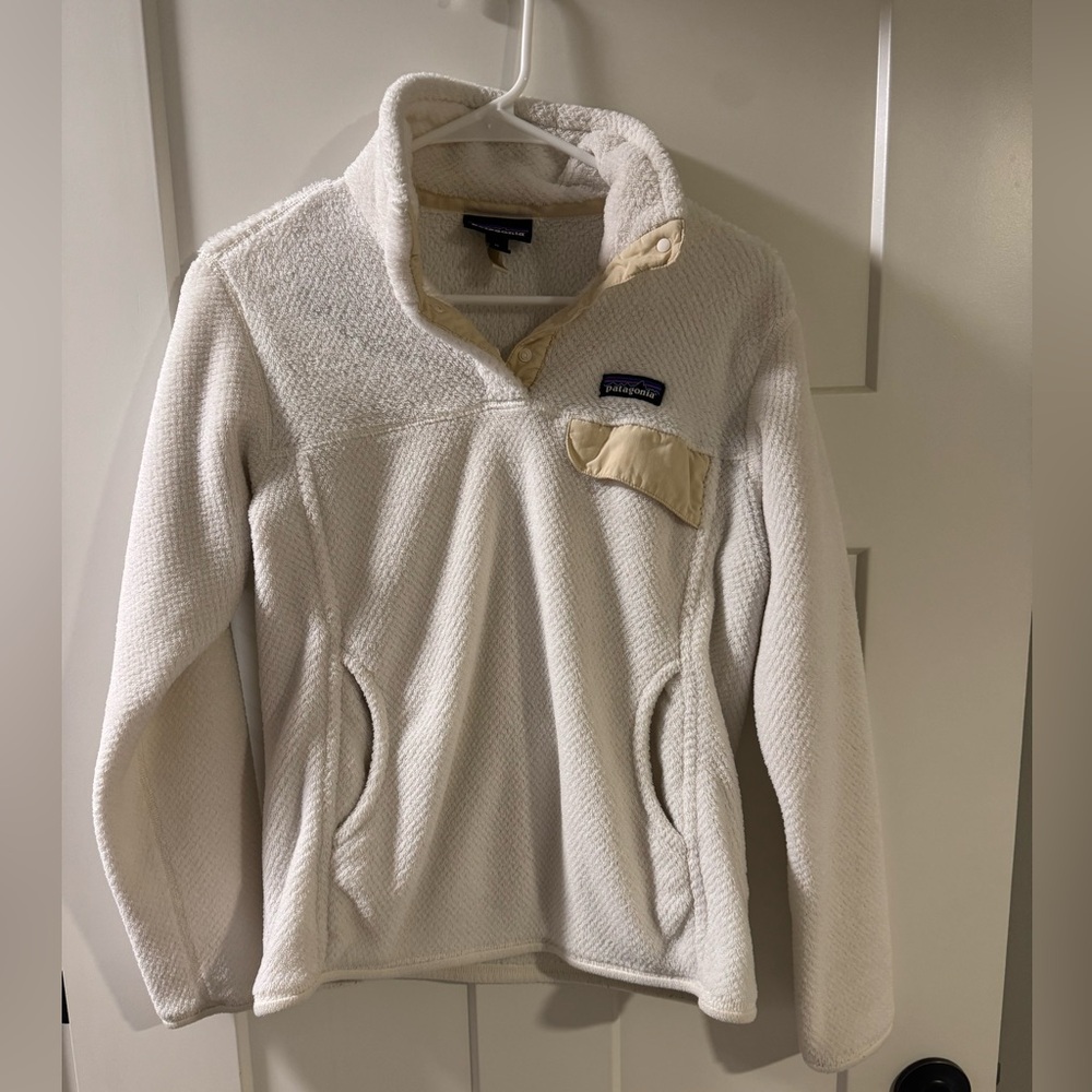 Patagonia Cream Fleece Pullover